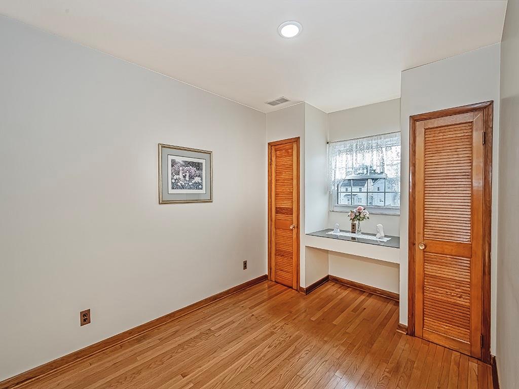 407 Walnut Street Vandergrift, PA 15690 - Photo 13 of 26 Gallery Image 13