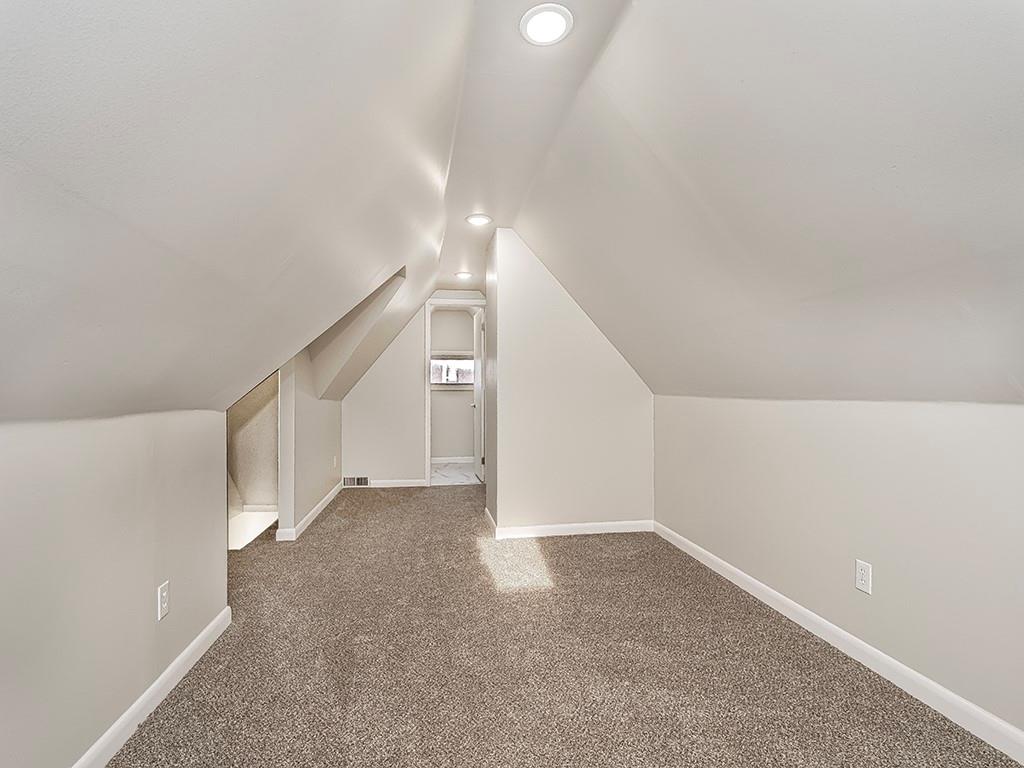 407 Walnut Street Vandergrift, PA 15690 - Photo 18 of 26 Gallery Image 18