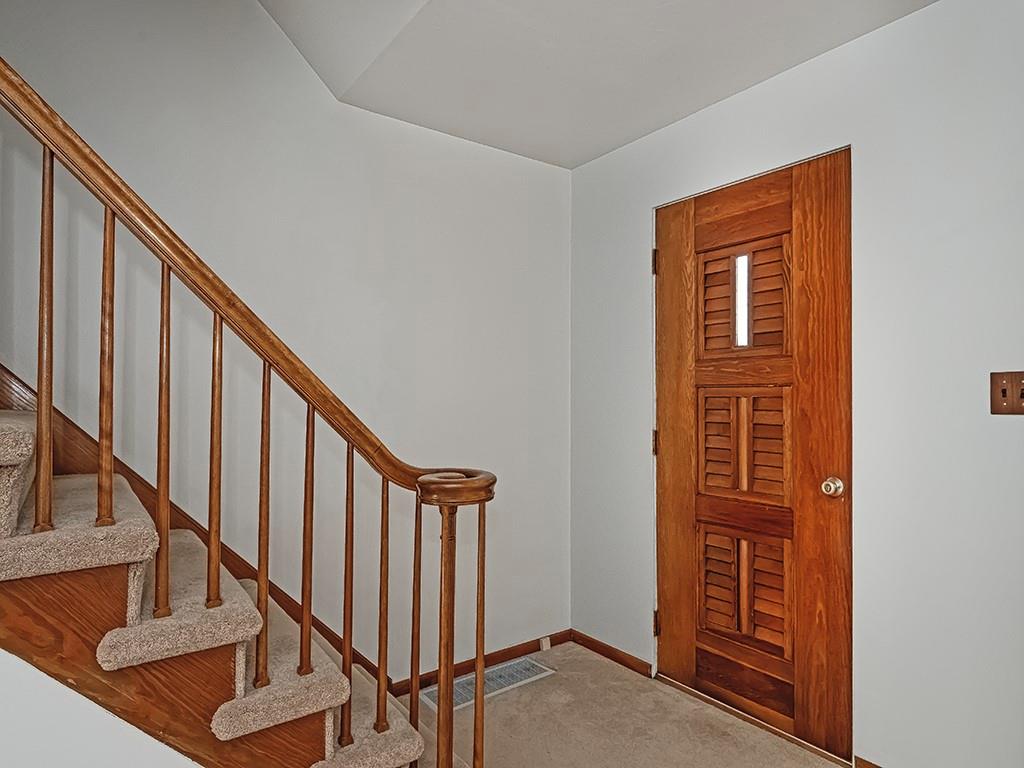 407 Walnut Street Vandergrift, PA 15690 - Photo 5 of 26 Gallery Image 5