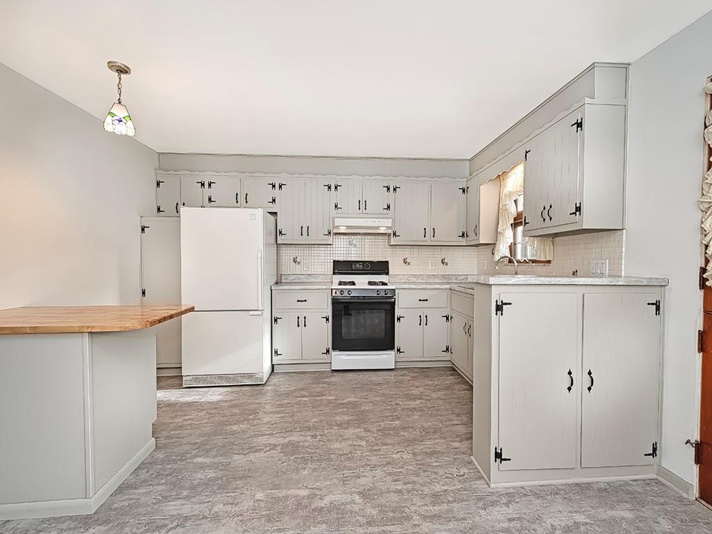 407 Walnut Street Vandergrift, PA 15690 - Photo 9 of 26 Gallery Image 9