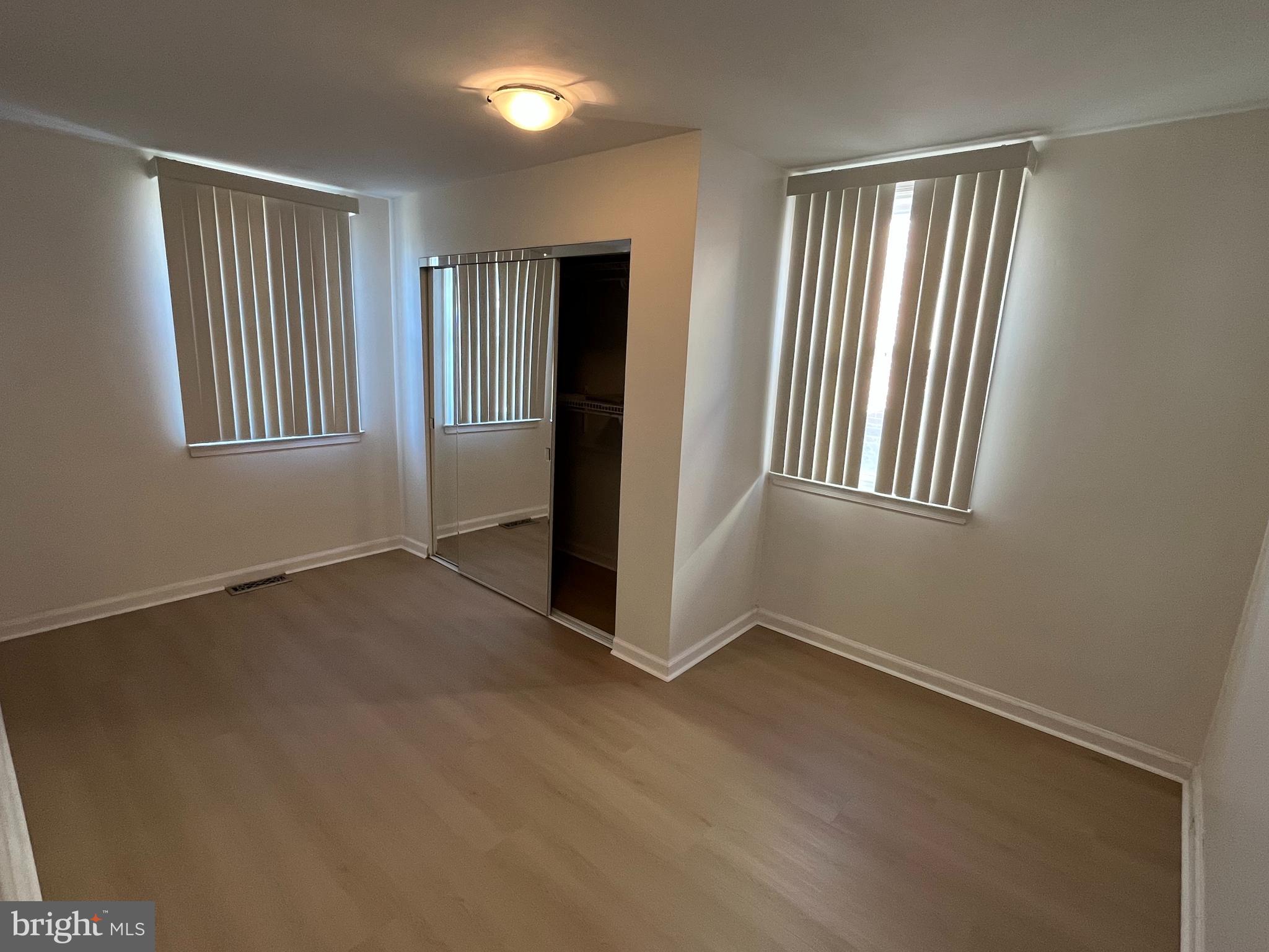 509 Larkspur Street Philadelphia, PA 19116 - Photo 9 of 15 an empty room with windows