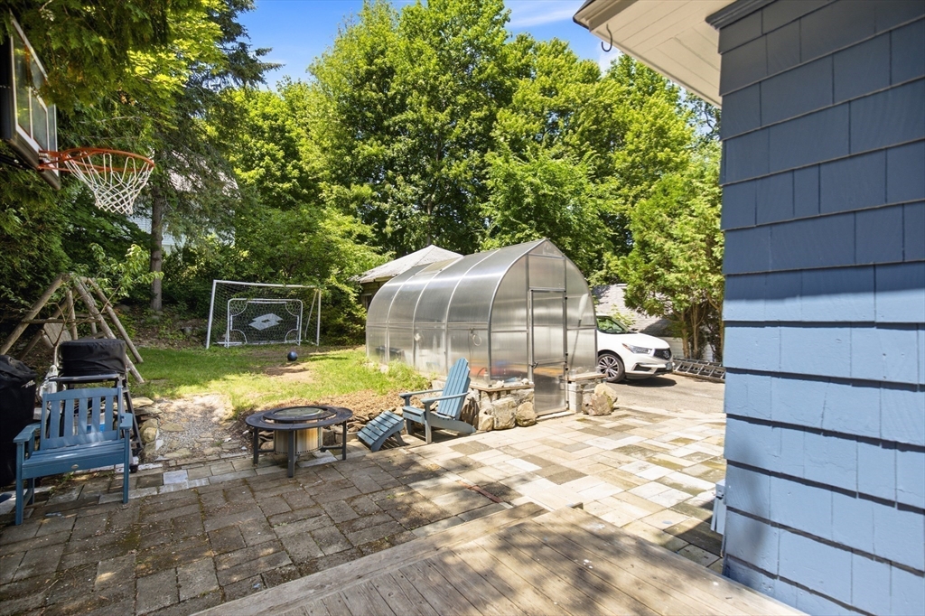 52 Eagle Road Worcester, MA 01605 - Photo 35 of 42