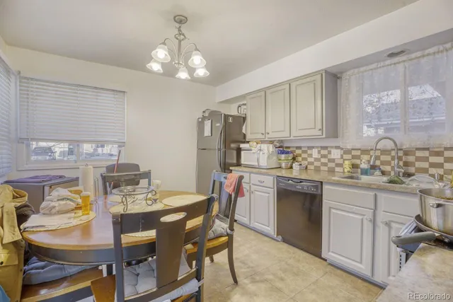 $445,000 | 2803 Denver Avenue, Longmont, CO 80503