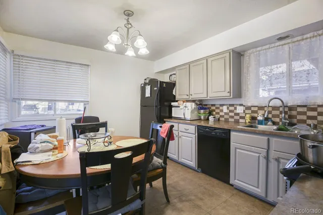 $445,000 | 2803 Denver Avenue, Longmont, CO 80503