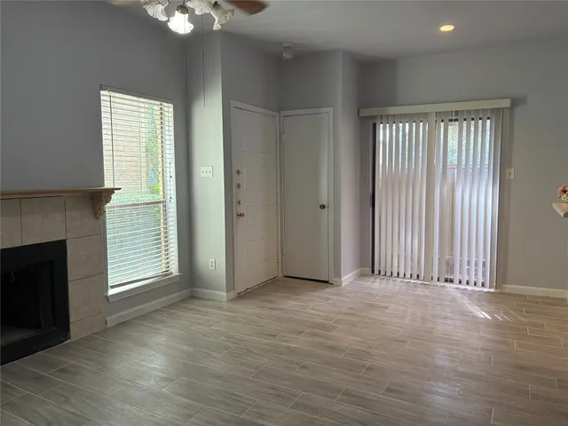 $1,200 | 8299 Cambridge Street, Unit 1401, Houston, TX 77054