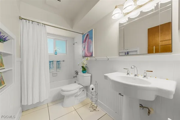 $579,000 | 3325 Avocado Drive, Fort Myers, FL 33901