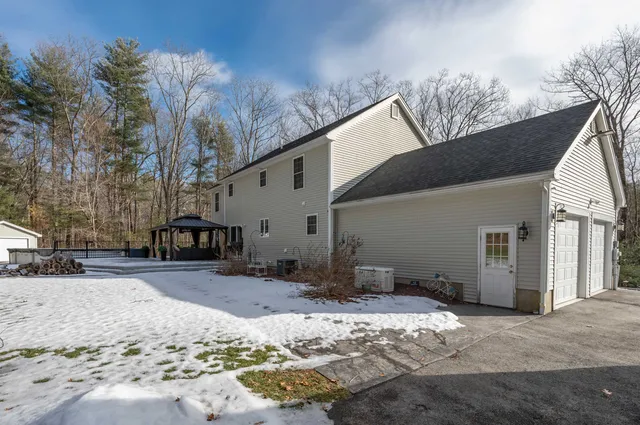$1,150,000 | 43 Lampton Drive, Derry, NH 03038