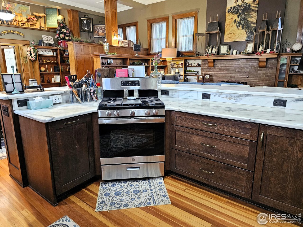 210 South 4th Street Sterling, CO 80751 - Photo 15 of 50 Gas stove with plenty of work space