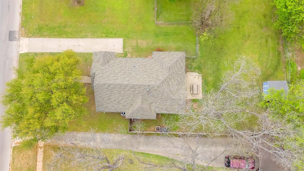 914 Prairie Avenue Cleburne, TX 76033 - Photo 19 of 19 a building with a outdoor space