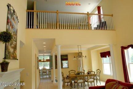 310 MacIntosh Way Matamoras, PA 18336 - Photo 5 of 14 view of hall way with furniture