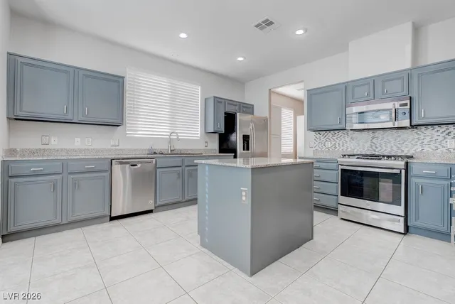 $2,250 | 9001 Rusty Rifle Avenue, Las Vegas, NV 89143