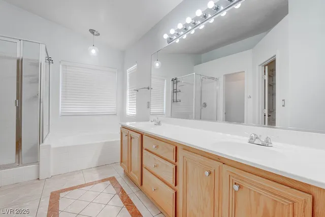 $2,250 | 9001 Rusty Rifle Avenue, Las Vegas, NV 89143