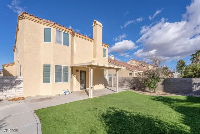 $2,250 | 9001 Rusty Rifle Avenue, Las Vegas, NV 89143