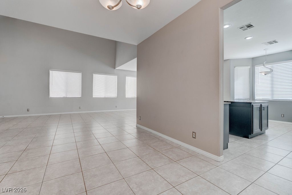 9001 Rusty Rifle Avenue Las Vegas, NV 89143 - Photo 8 of 46