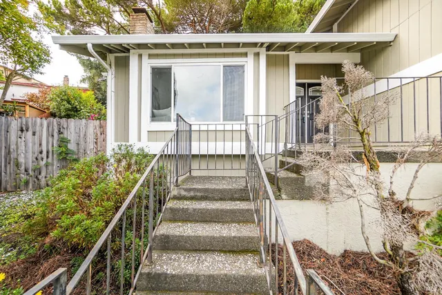 $665,000 | 125 Skyline Court, Vallejo, CA 94591