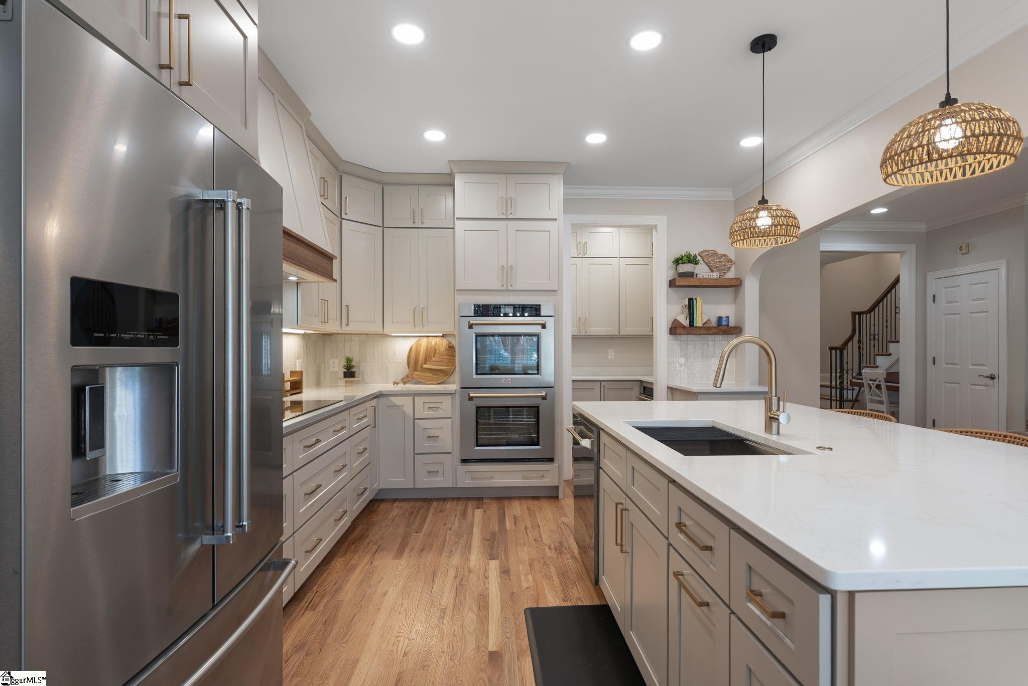 950 Hamlin Road Easley, SC 29642 - Photo 13 of 48