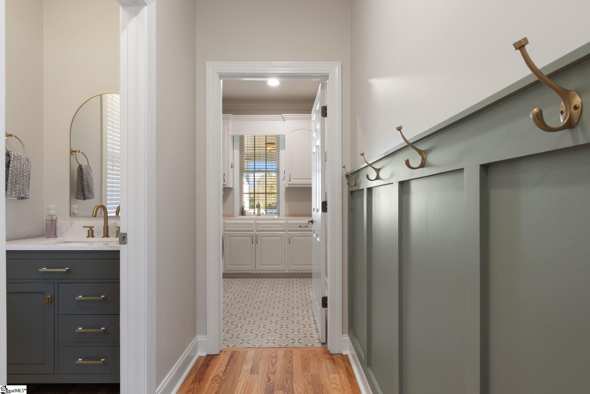 950 Hamlin Road Easley, SC 29642 - Photo 36 of 48