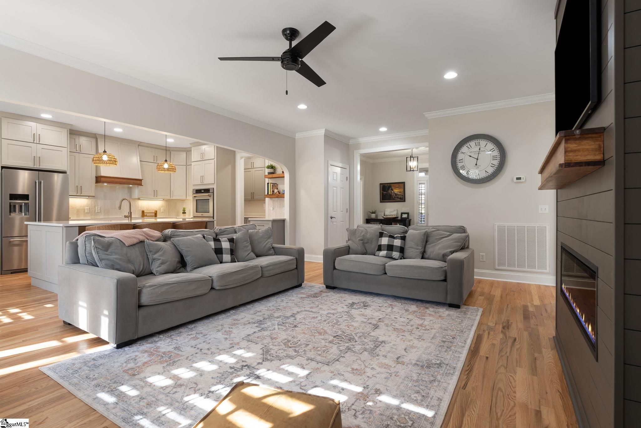 950 Hamlin Road Easley, SC 29642 - Photo 9 of 48