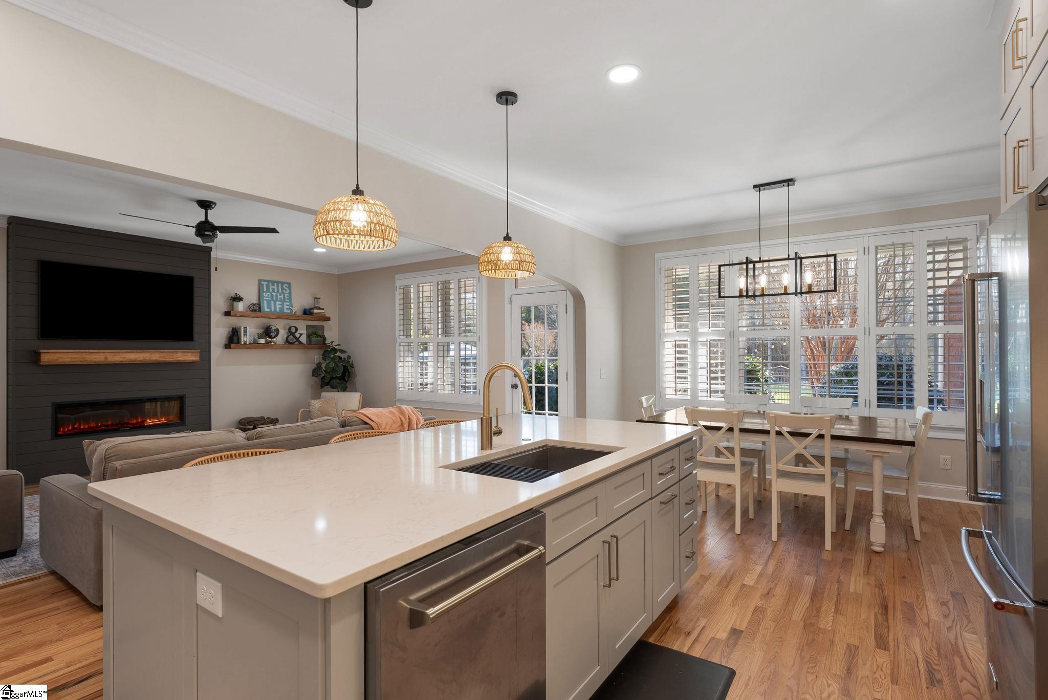 950 Hamlin Road Easley, SC 29642 - Photo 10 of 48