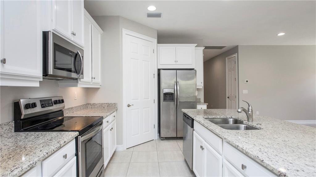16440 Aberdeen Way Naples, FL 34110 - Photo 12 of 37 Gallery Image 12