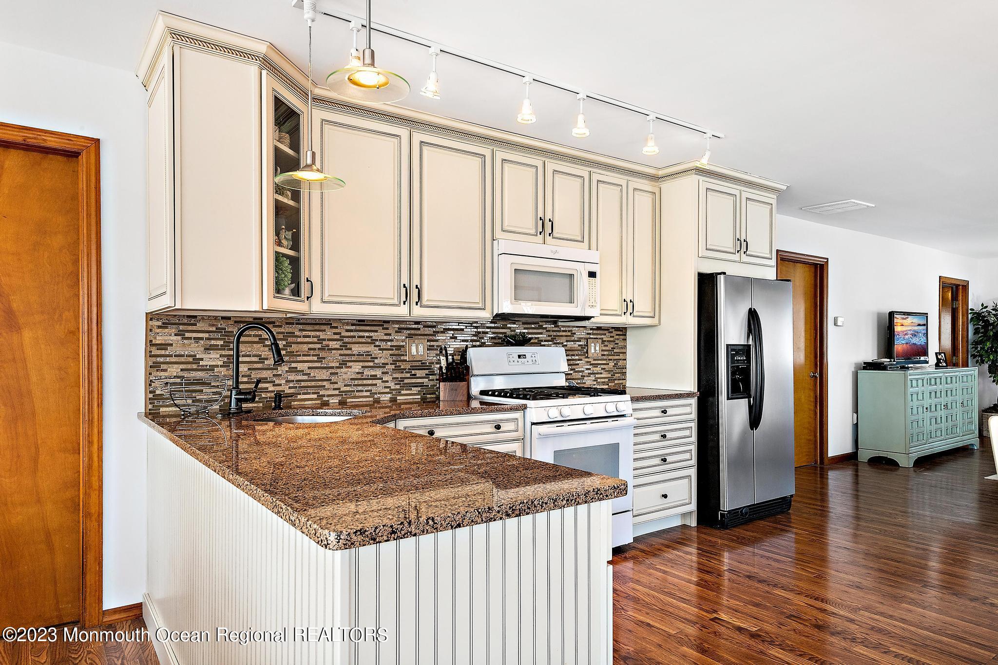 30 Kansas Road Little Egg Harbor, NJ 08087 - Photo 7 of 39 30Kansas-8
