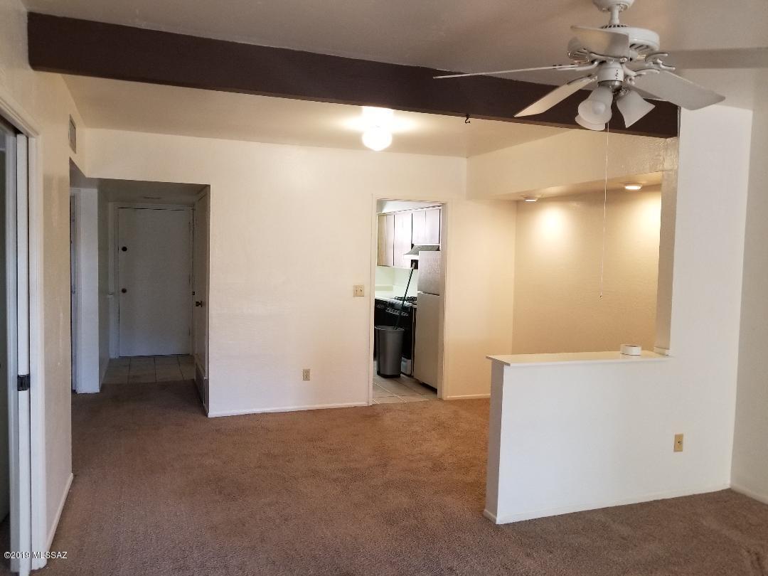 3750 North Country Club Road, Unit 27 Tucson, AZ 85716 - Photo 7 of 11