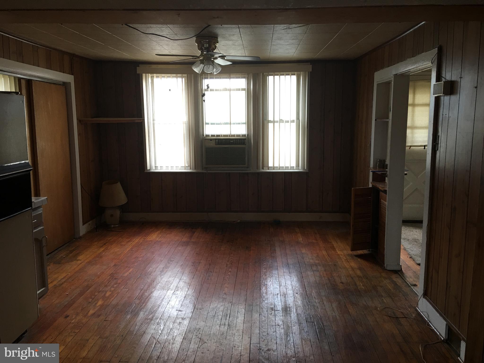 513 West County Line Road Hatboro, PA 19040 - Photo 7 of 25 Dining room