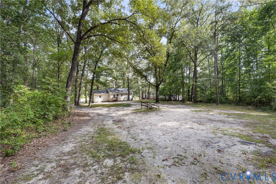 11200 Chalkley Road Chester, VA 23831 - Photo 23 of 24