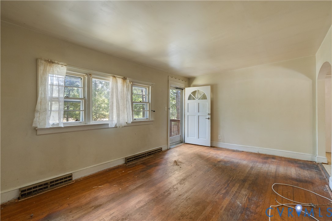 11200 Chalkley Road Chester, VA 23831 - Photo 7 of 24