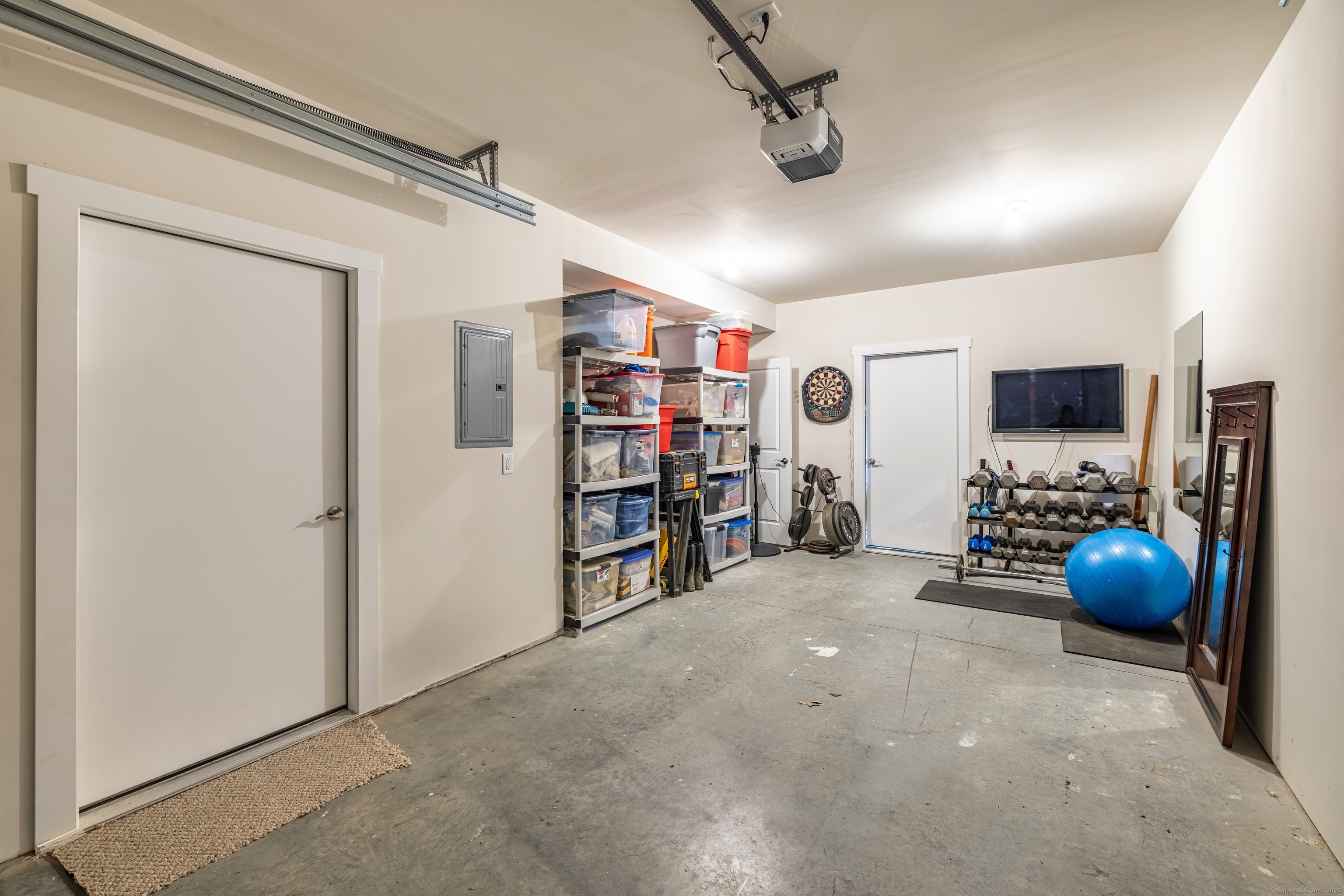 94 North Bridebrook Road, Unit 805 East Lyme, CT 06357 - Photo 17 of 18 a view of a livingroom with furniture and a ceiling fan