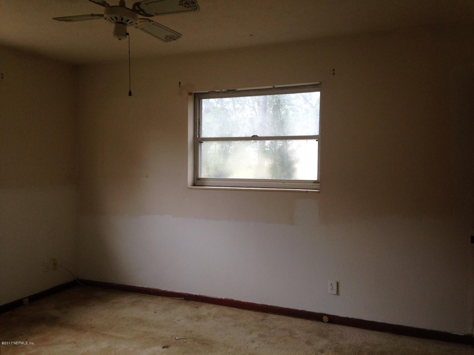9126 Greenleaf Road Jacksonville, FL 32208 - Photo 2 of 9 Bedroom