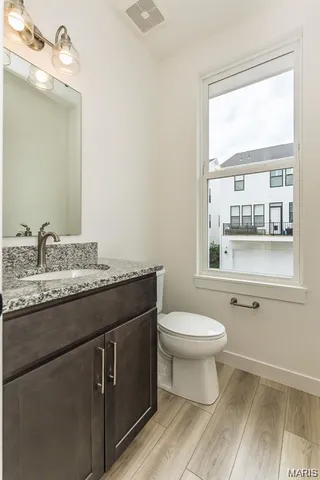 $574,900 | 8916 Gateway Circle, Unit 41805, Richmond Heights, MO 63144