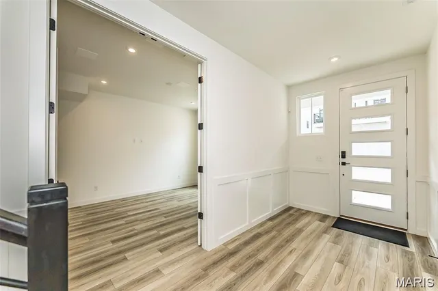 $574,900 | 8916 Gateway Circle, Unit 41805, Richmond Heights, MO 63144