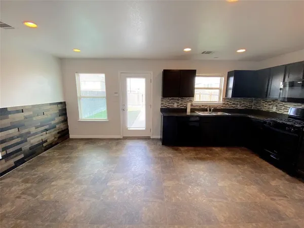 $1,650 | 4512 Truth Way, Austin, TX 78725