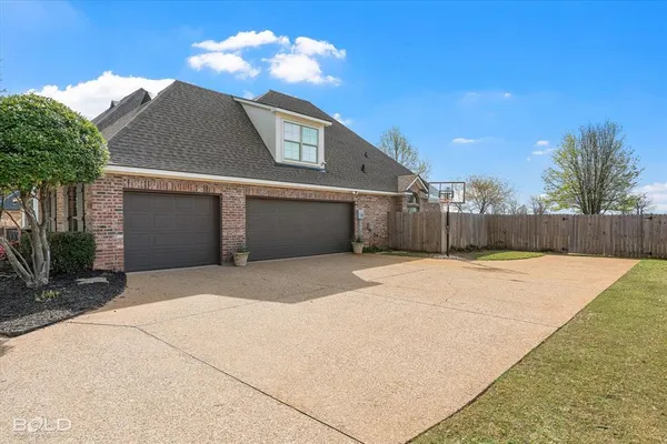 $519,900 | 136 Autumn Creek, Bossier City, LA 71111