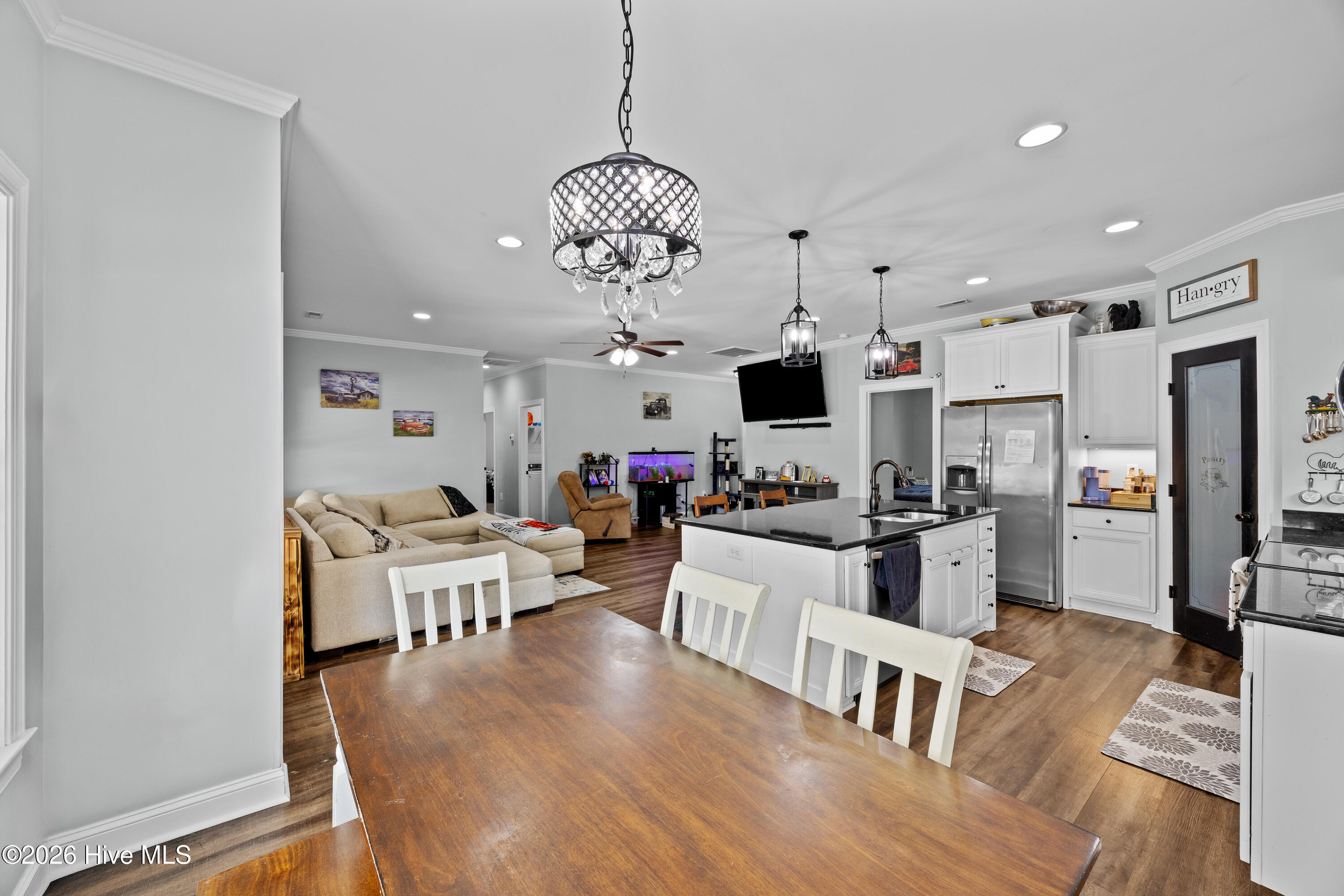 4201 Needmore Road Turkey, NC 28393 - Photo 25 of 77 25_dining area