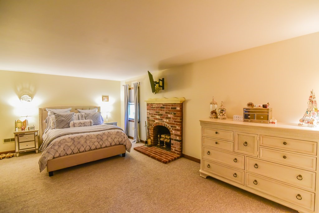 69 Middle Road Newbury, MA 01951 - Photo 21 of 26 Gallery Image 21