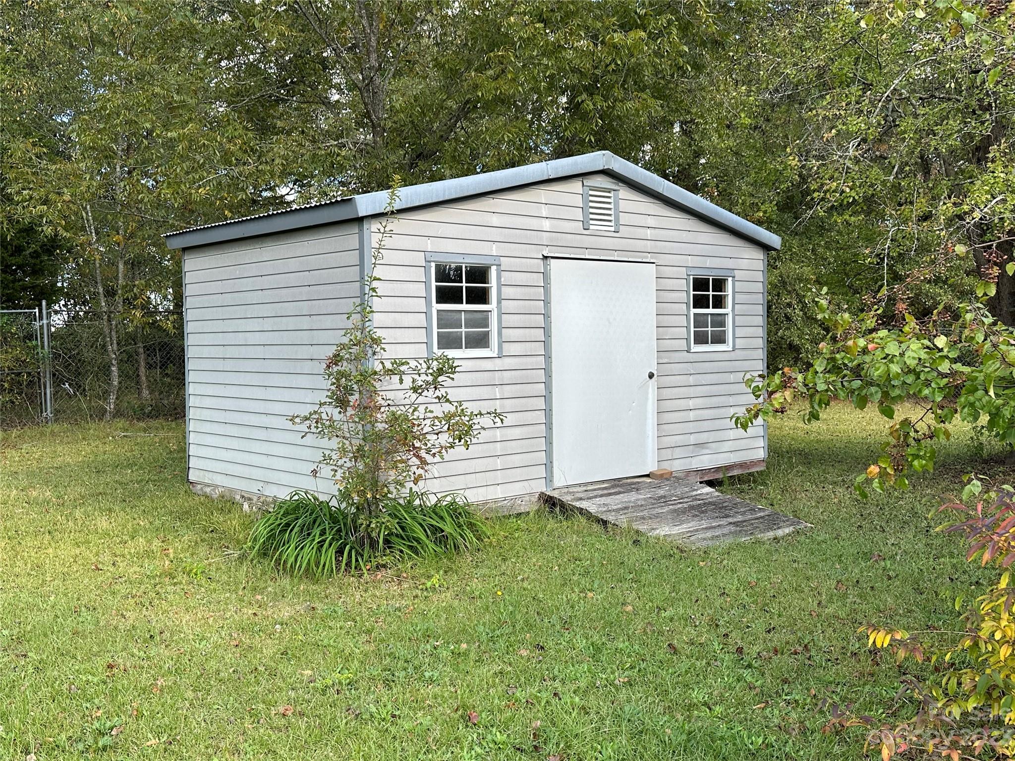 203 Rollings Road Pageland, SC 29728 - Photo 3 of 10 Gallery Image 3