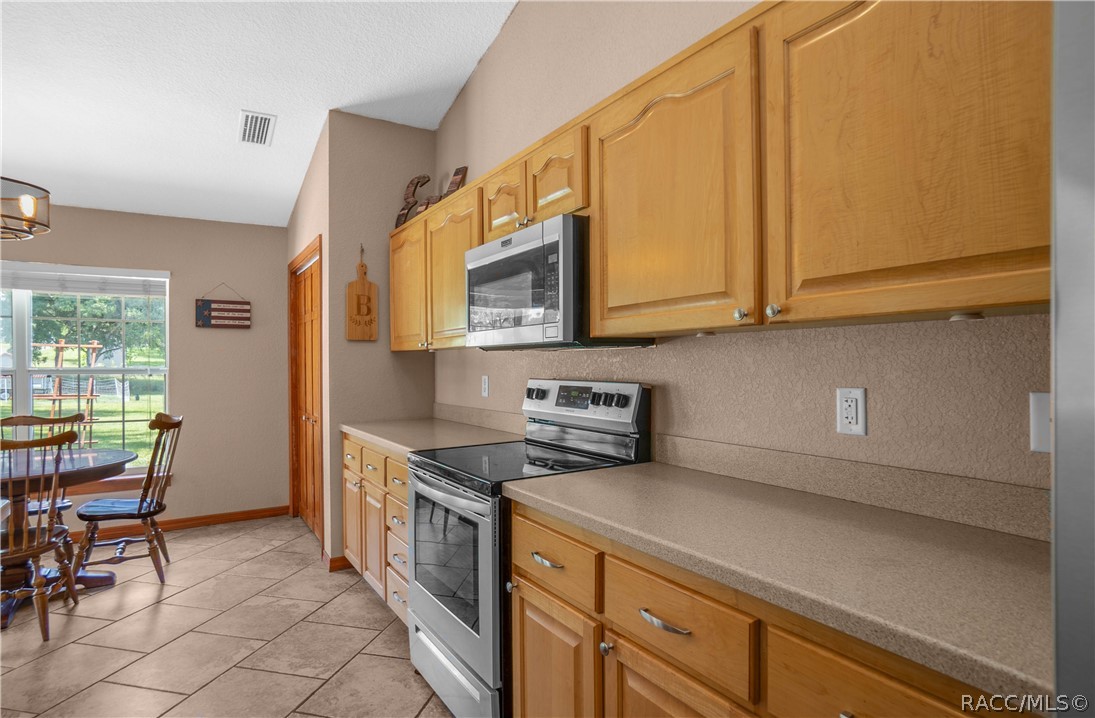 4618 East Stallion Lane Inverness, FL 34452 - Photo 25 of 71