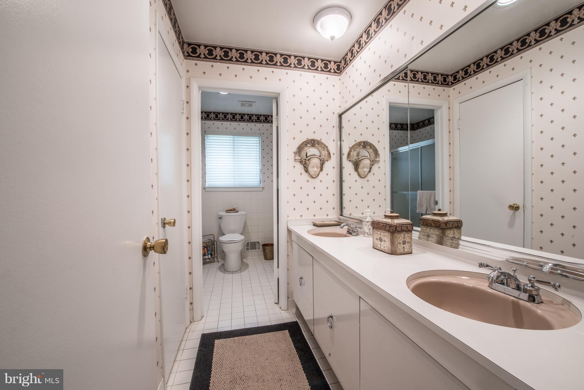 9008 Pittsfield Road Baltimore, MD 21208 - Photo 21 of 30 Hall Bath with double vanity