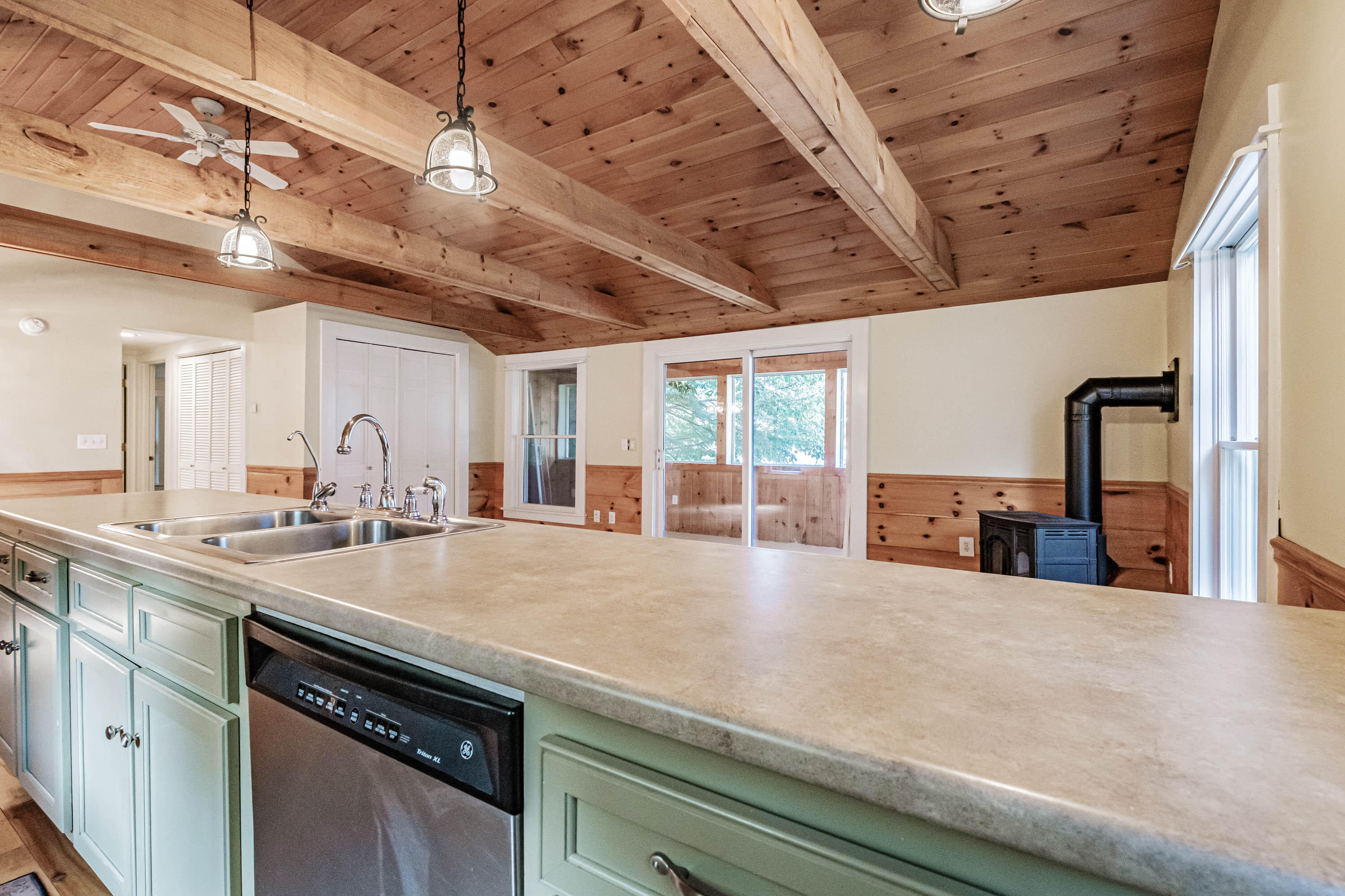 586 Webbs Mills Road, Unit 8 Raymond, ME 04071 - Photo 13 of 42 20220701gp-65018