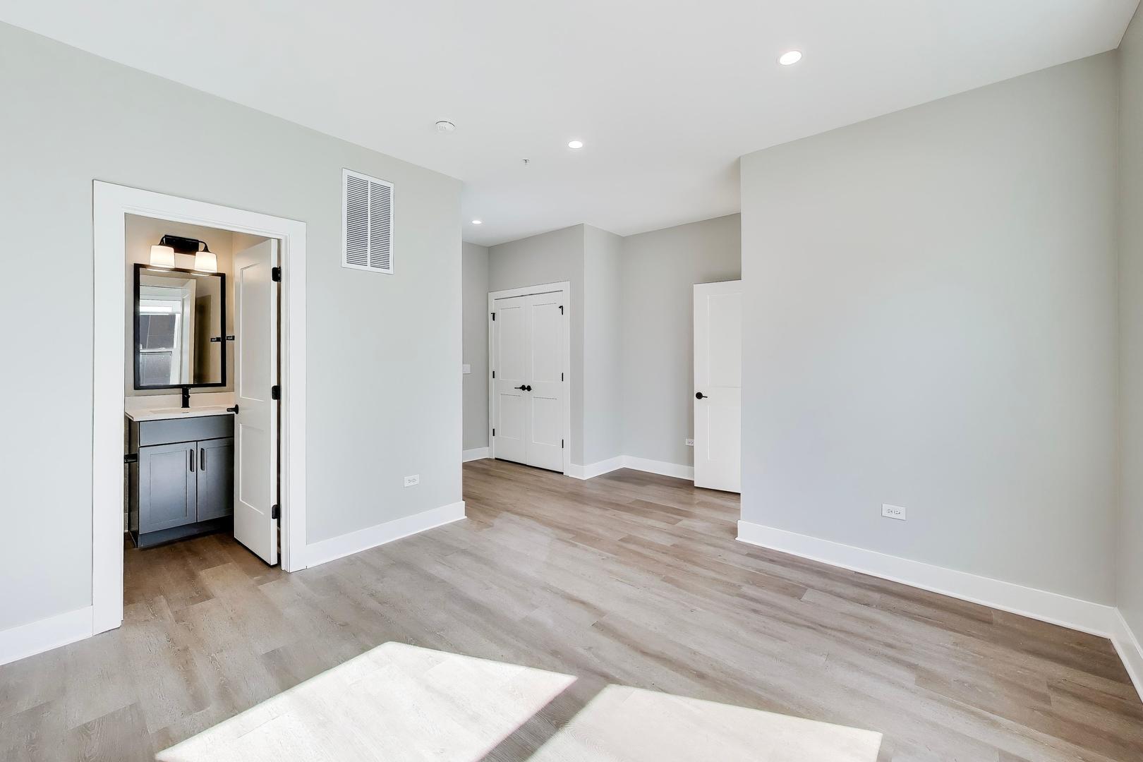 5424 Old Orchard Road Skokie, IL 60077 - Photo 23 of 41