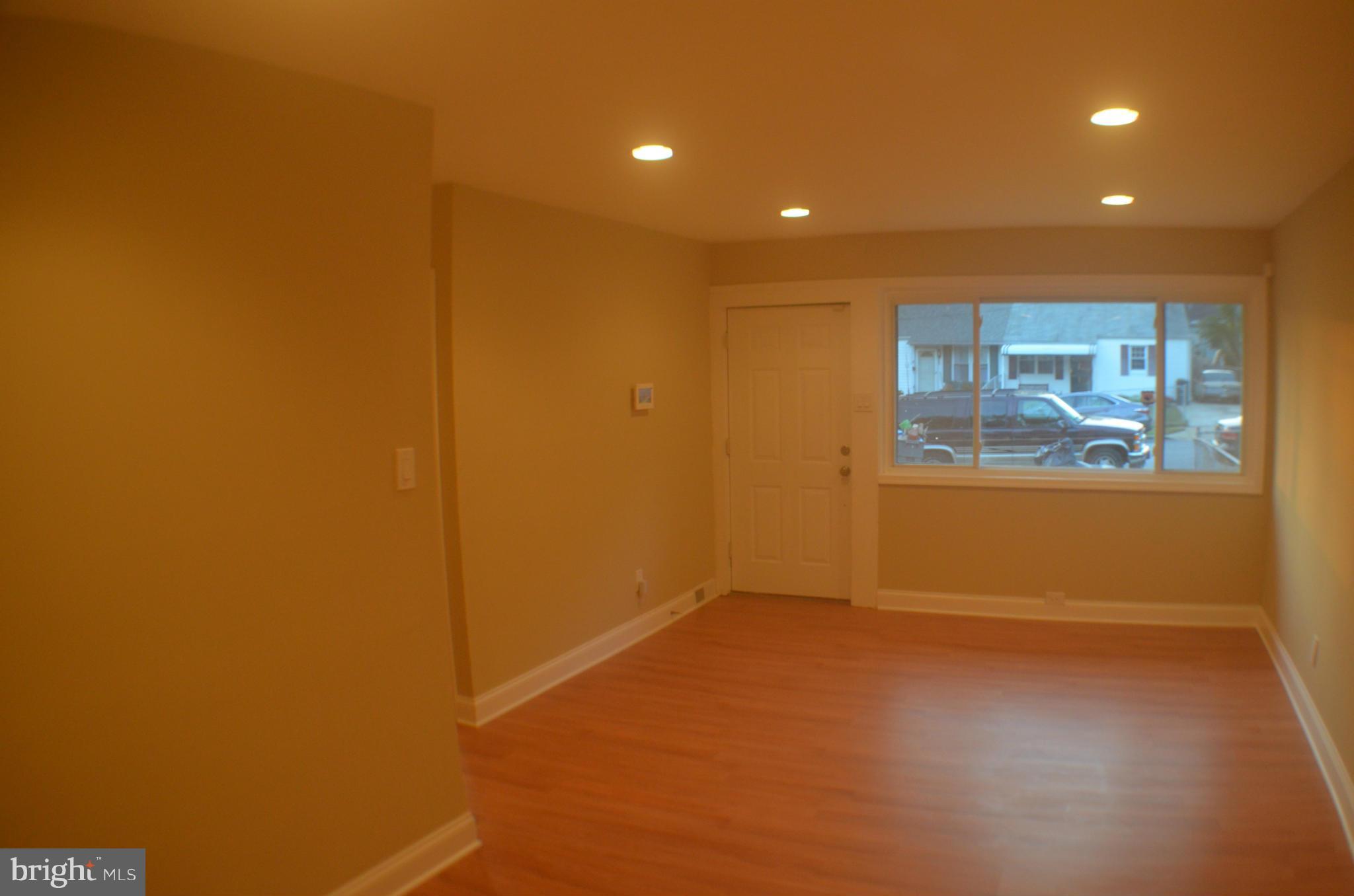 7619 Oxman Road Landover, MD 20785 - Photo 22 of 24 Living Room
