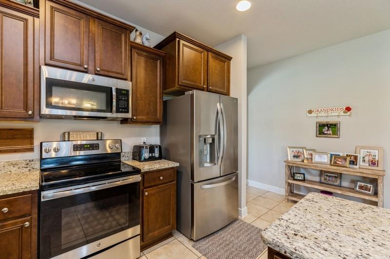 282 Whitman Way Freeport, FL 32439 - Photo 11 of 35 11_282WhitmanWay_2025_FlexMLS800x600_800