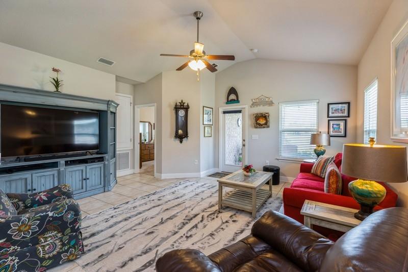 282 Whitman Way Freeport, FL 32439 - Photo 12 of 35 12_282WhitmanWay_2027_FlexMLS800x600_800