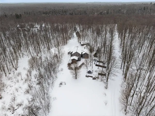 $2,350,000 | 150 Valleygate Drive, Parish, NY 13131