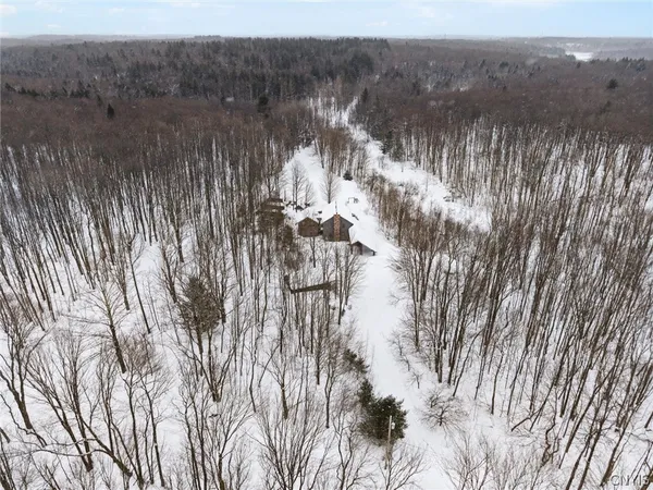 $2,350,000 | 150 Valleygate Drive, Parish, NY 13131