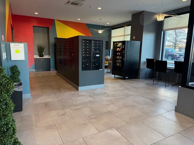 $1,862 | 466 River Street, Unit 516, Boston, MA 02126