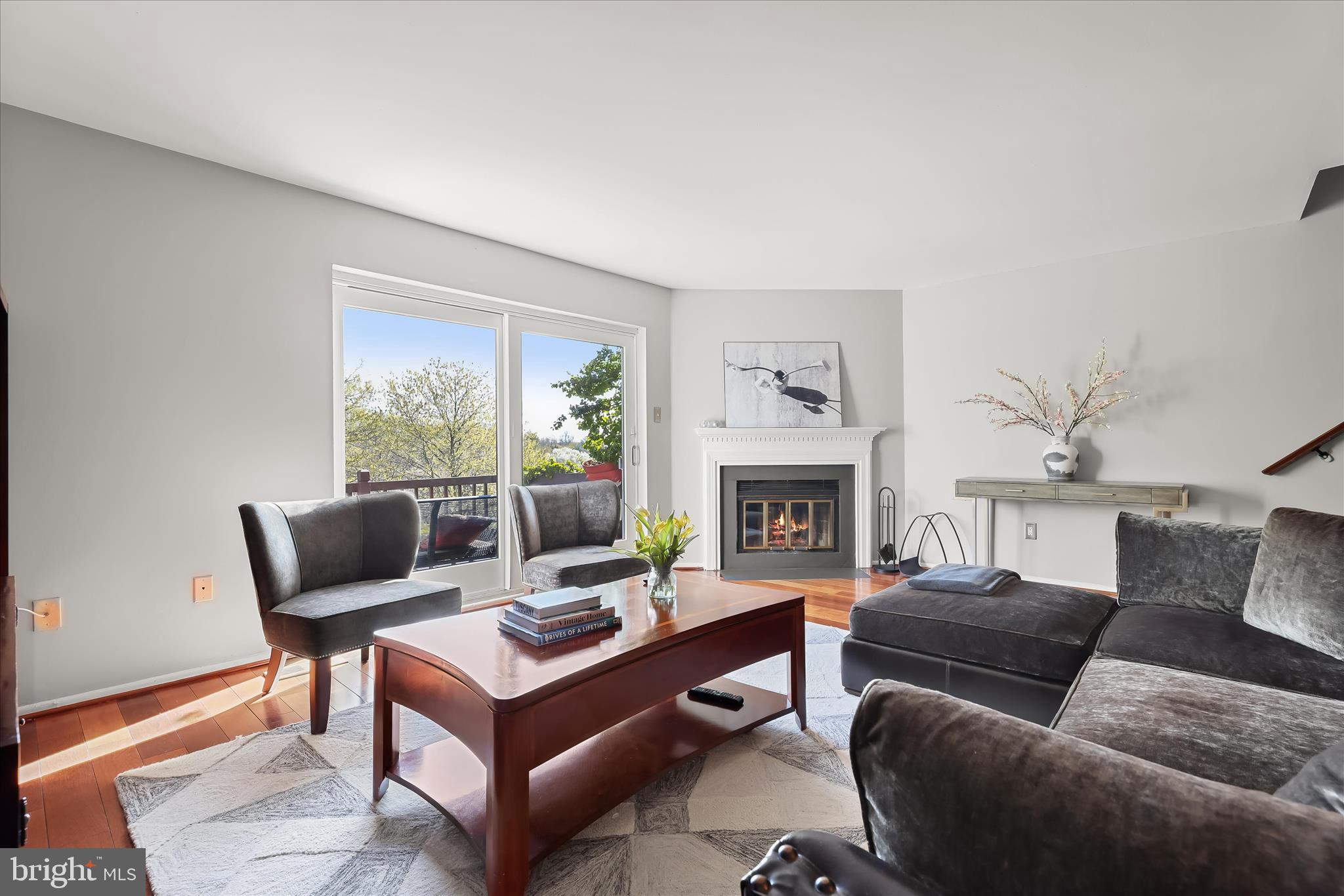 79 Valley Ridge Loop Cockeysville, MD 21030 - Photo 15 of 55 Living Room