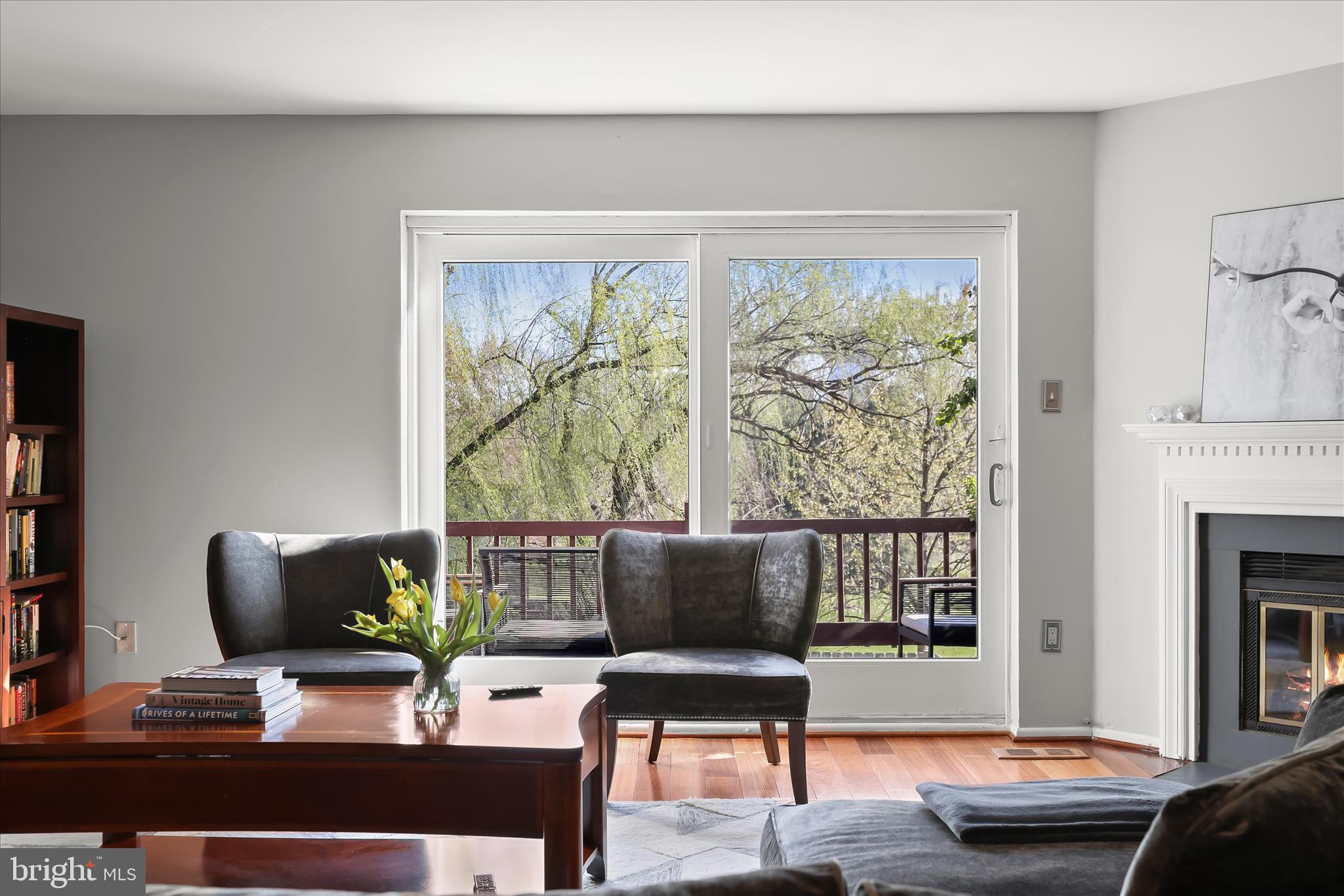 79 Valley Ridge Loop Cockeysville, MD 21030 - Photo 16 of 55 Living Room